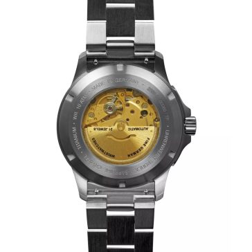 Bauhaus 2866M-4 Aviation Automatic Titán Férfi karóra
