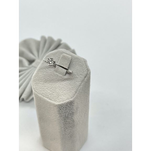 Fehérarany gyémánt gyűrű