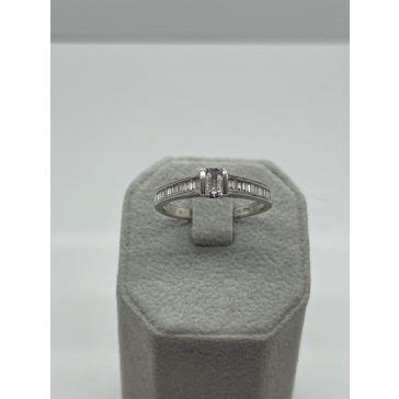 Fehérarany gyémánt köves gyűrű