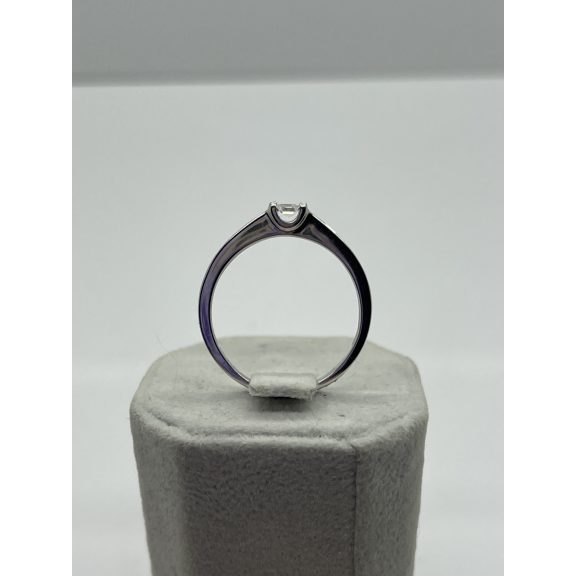 Fehérarany gyémánt köves gyűrű