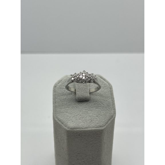 Fehérarany gyémánt köves gyűrű