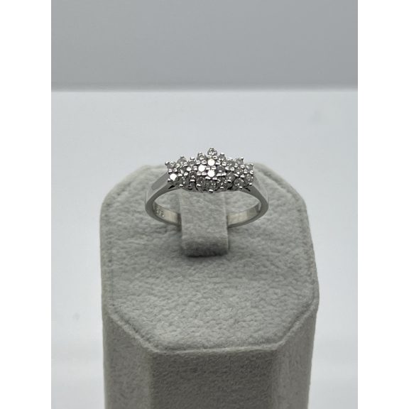 Fehérarany gyémánt köves gyűrű