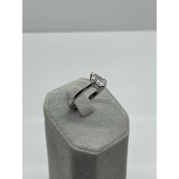 Fehérarany gyémánt köves gyűrű
