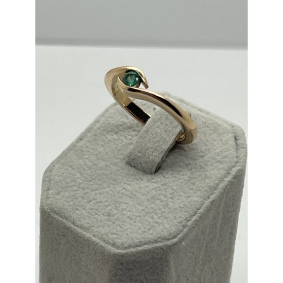 Rozéarany smaragd köves gyűrű