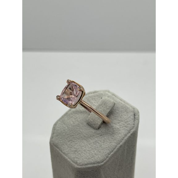 Rozéarany morganit köves gyűrű gyémántokkal