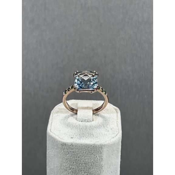 Rozéarany topáz köves gyűrű smaragdokkal