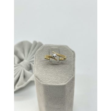 Arany gyémánt gyűrű