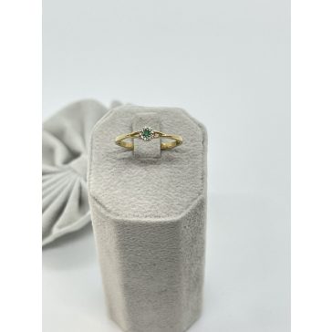 Arany smaragd gyűrű gyémánttal