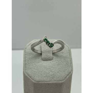 Fehérarany smaragd gyűrű
