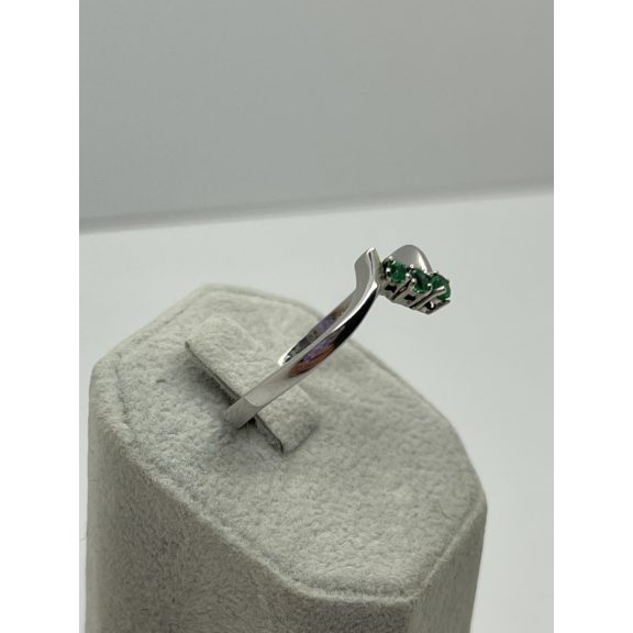Fehérarany smaragd gyűrű
