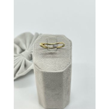 Arany gyémánt gyűrű