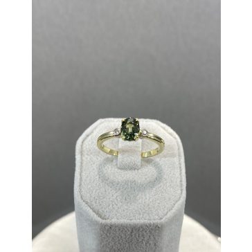 Arany zafír gyűrű gyémántokkal